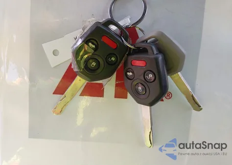 2013 Subaru Outback 2.5I Limited из США, поврежденный, VIN 4S4BRCKC5D3213176